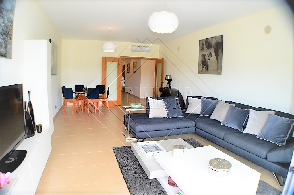 Qlistings Beautiful 2 Bedroom Vilamoura Apartment within 5 mins to beach. Ref 204 image 4